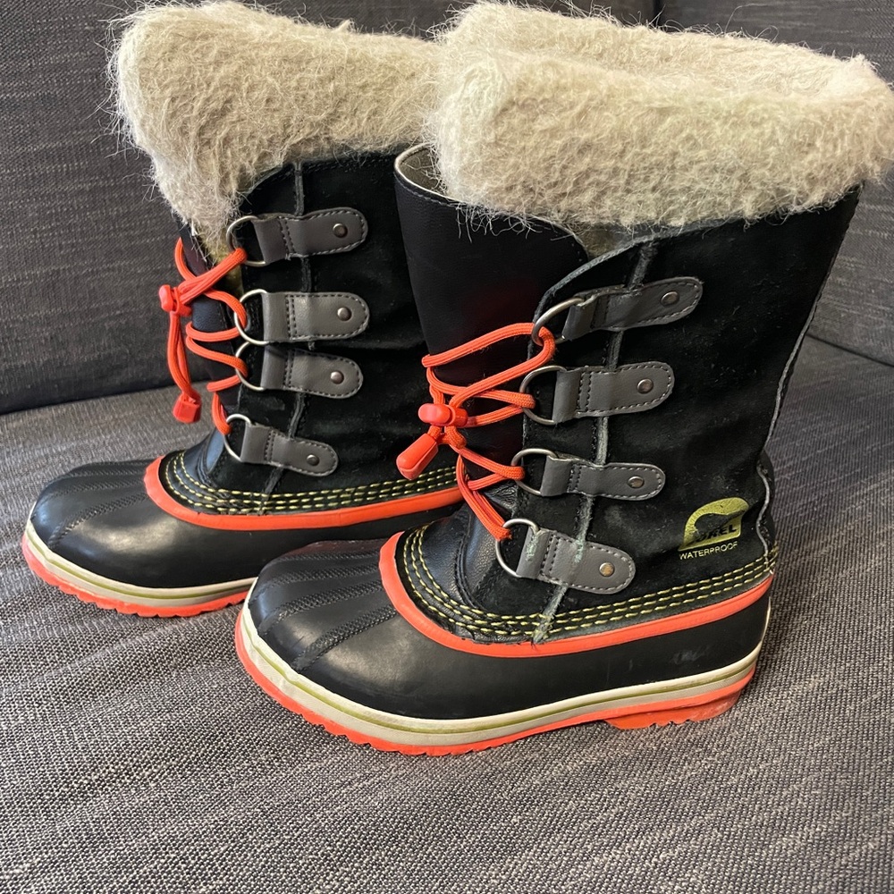 Sorel Joan of Arc Fur-Lined Boots Girls 2